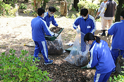 写真2 地域清掃活動