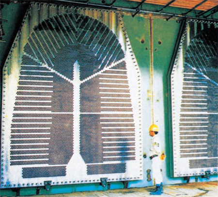 Titanium condensers in nuclear power plants