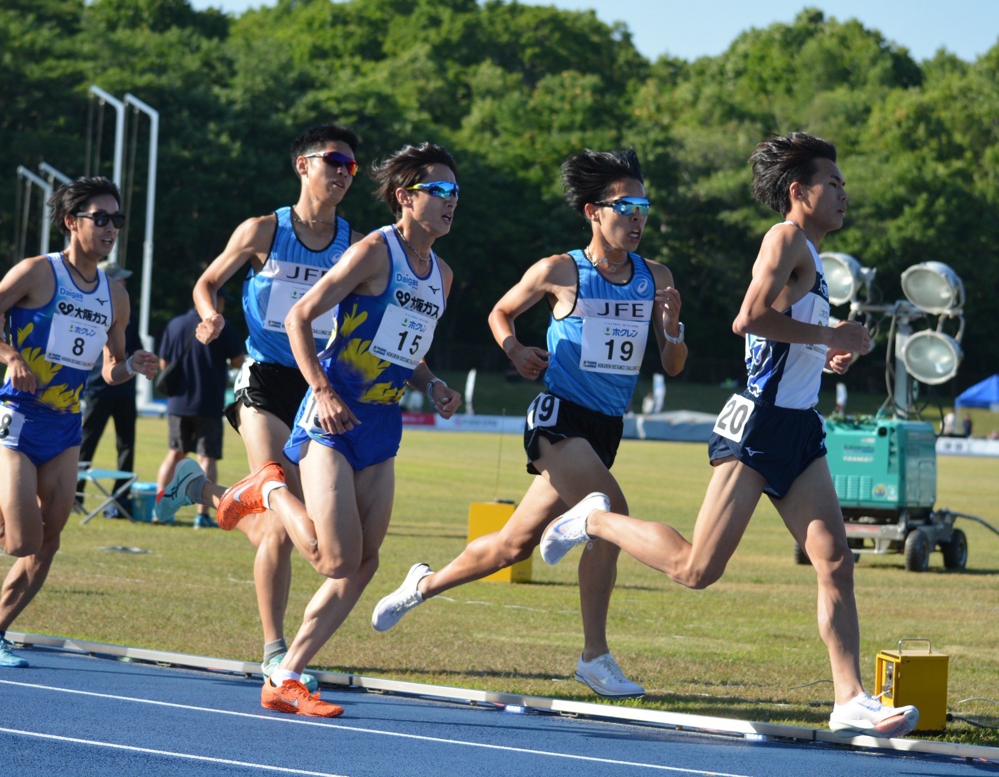 自己ベストを更新した兒玉選手、森川選手(No.19)